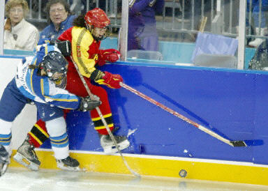 中国女子冰球队最终获盐湖城冬奥会第7名(图)